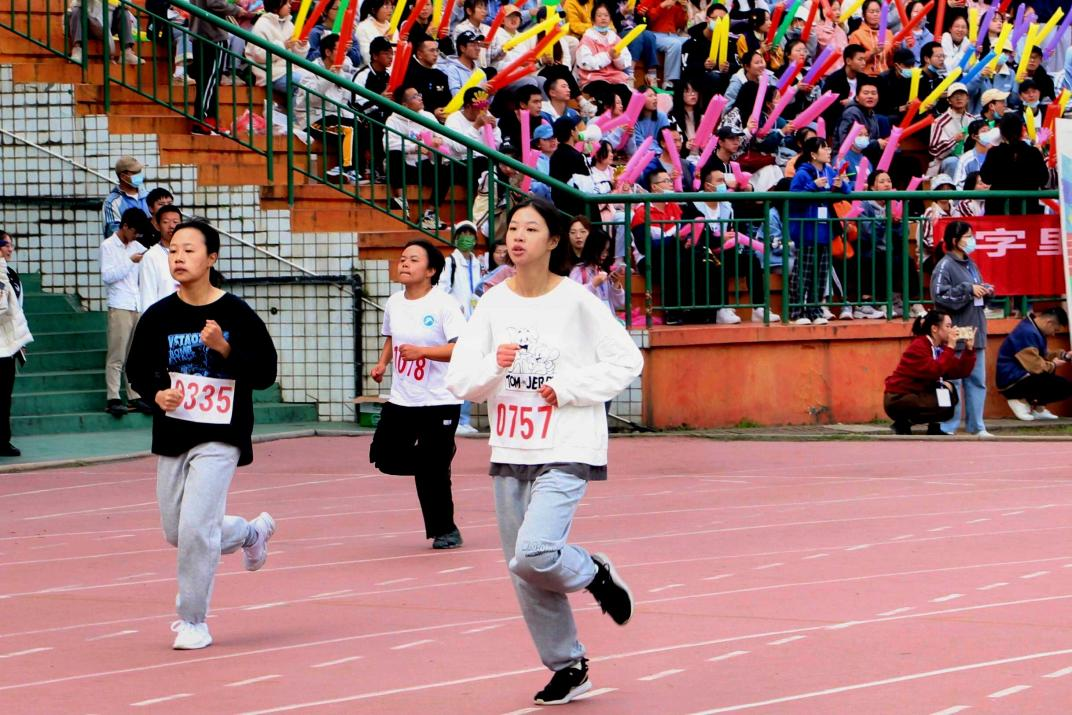 4db936aaa8784a7682cd60fdfdcbd6af.png 4db936aaa8784a7682cd60fdfdcbd6af.png