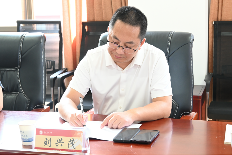 b0c3e03daff84a07923d50f2fe51c3c8.png caed0555b75b28d5501f35988464cd9.png