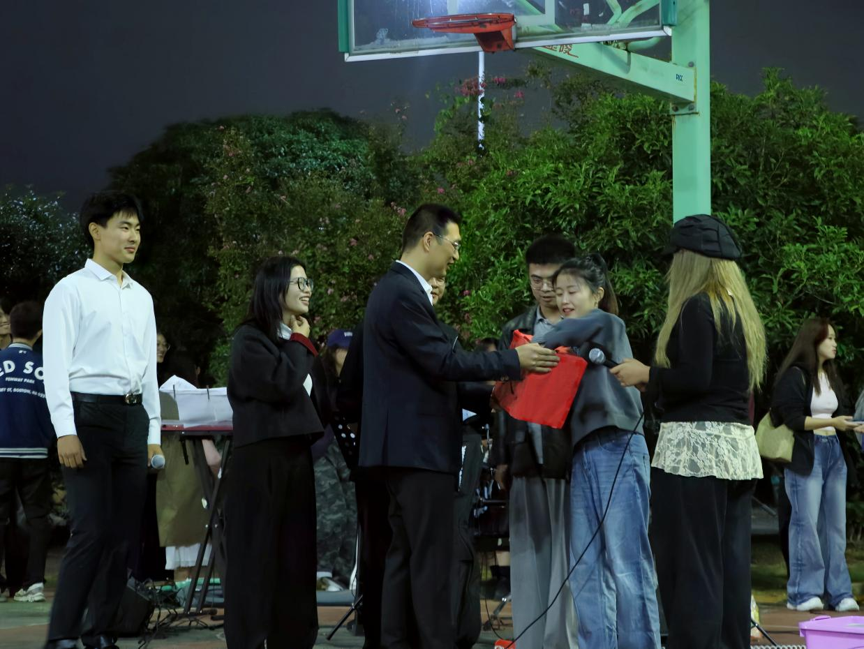 97aeae5e525b41fe8f311ea18deb6dfa.png 97aeae5e525b41fe8f311ea18deb6dfa.png